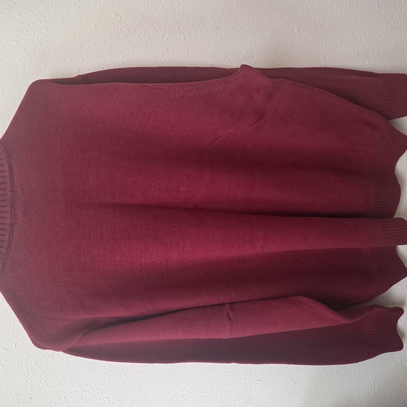 Men's Red Sweater New But No Tag - Picture 3 of 5